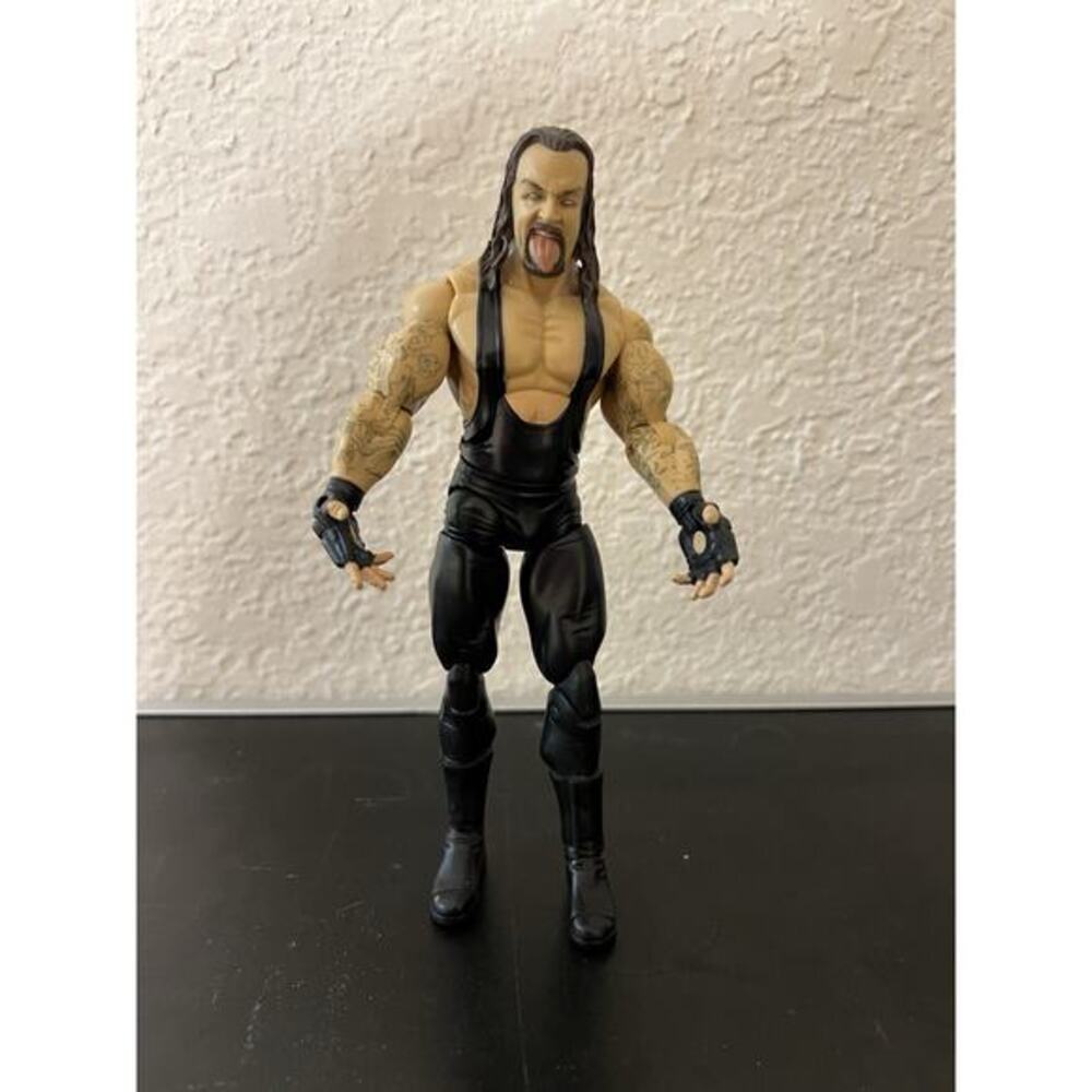 2005 Jakks WWE Deluxe Aggression Series 2 The Undertaker 7” Action Figure